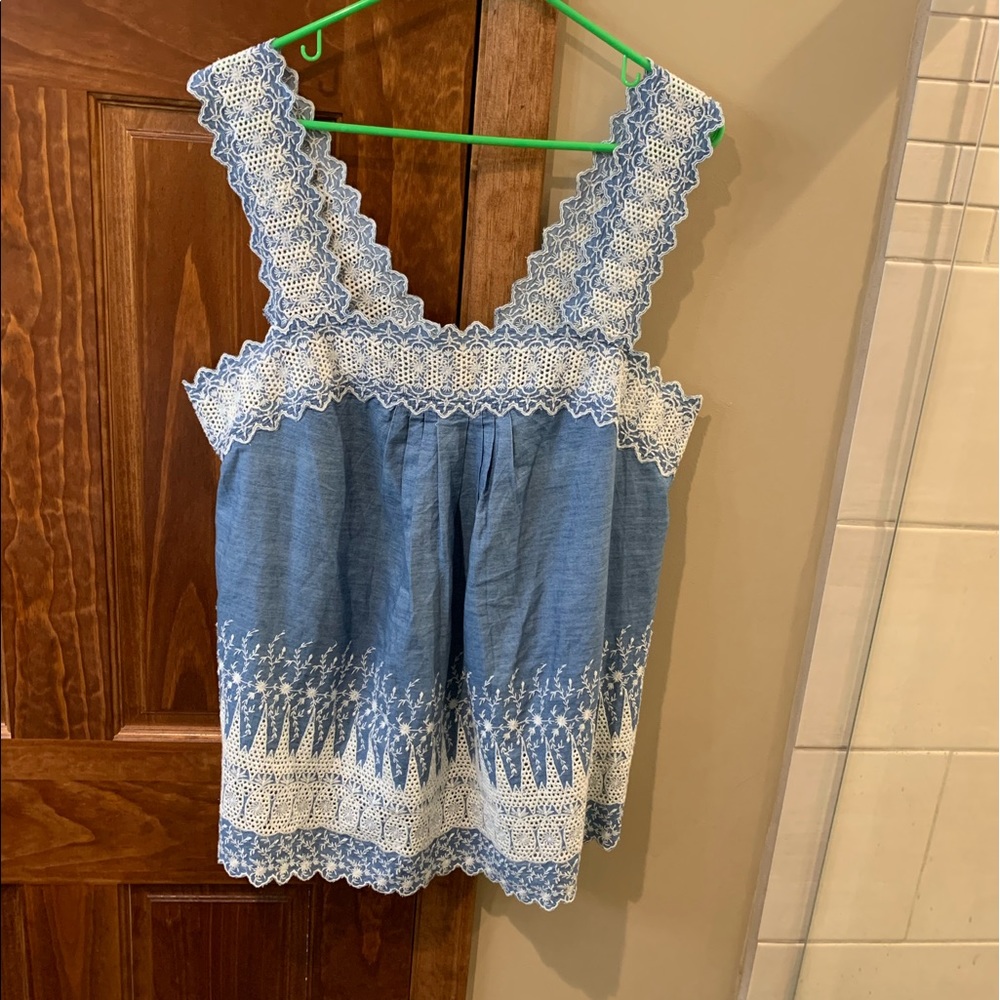 New GAP embroidered peplum tank!